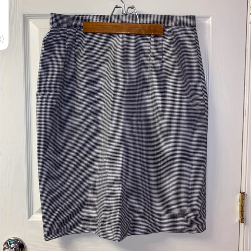 Pencil skirt